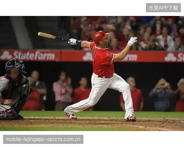 MLB季后赛：满贯炮瞬间点燃胜利火焰